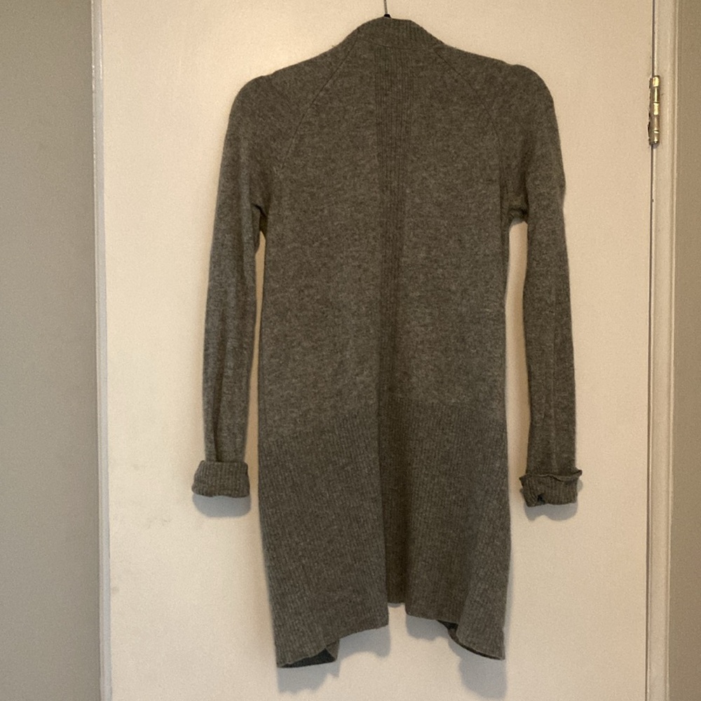100% Cashmere Nanette Lepore Cardigan - Picture 3 of 4